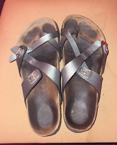 Well worn birkenstock mayari - well,
