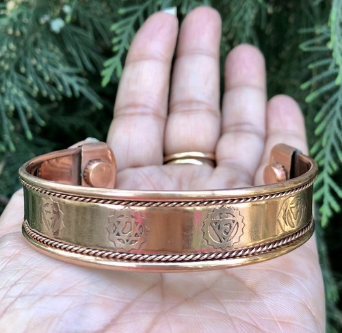 Bracelet manchette magnétique