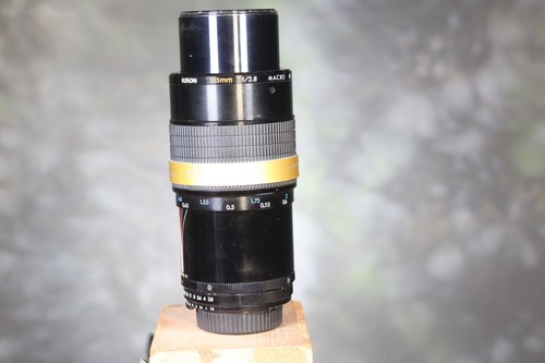 Kiron 105mm macro 1 - f2.8,
