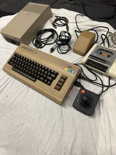 Commodore avec lecteur - commodore,