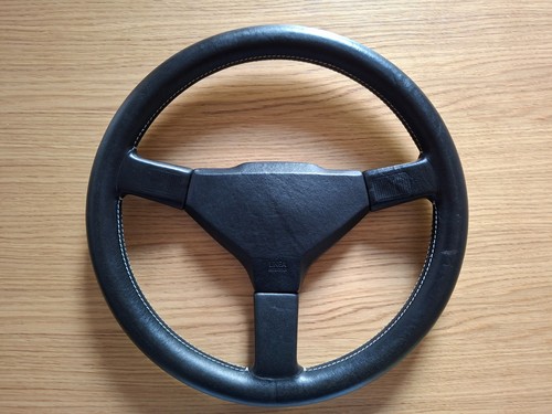Volant momo linea - 360mm, holden