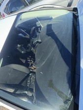 2571571 pare-brise FORD FOCUS