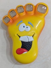 WORKING Hasbro Tickle Toes Wigglin Gigglin Funny Foot Handheld Electronic Game