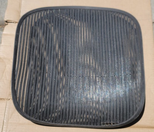 Herman miller aeron chair - miller,