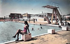 92* PUTEAUX the pool - large bath (CPSM 9x14cm) RL57,1019