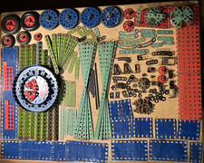 meccano marklin d'occasion lot de pièces + engrenages +visseries en état d'usage