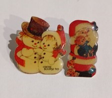 2 Christmas pins, Santa Claus, snowman center bag 90