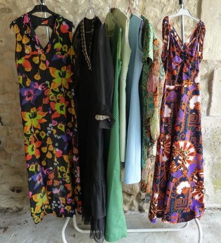Lot robes authentique - 8,