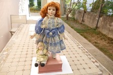 poupée automate boite à