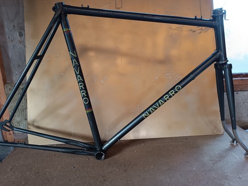 Cadre acier cycles navarro - cadre,