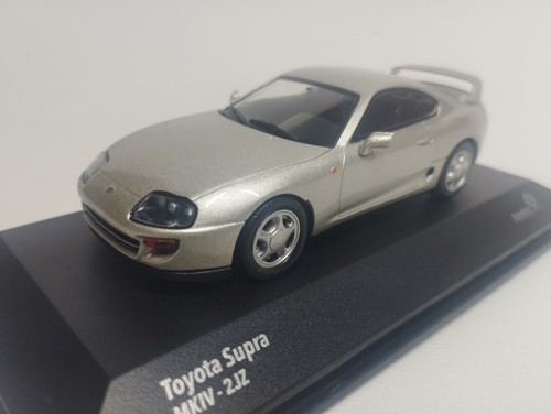 Voiture miniature toyota - 1/43,