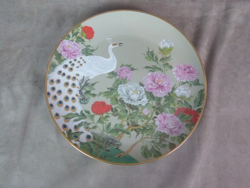 Belle assiette porcelaine - belle,