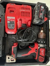 Perceuse Visseuse  Milwaukee M18 BDD + Batterie + Chargeur