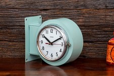 Ancienne horloge murale