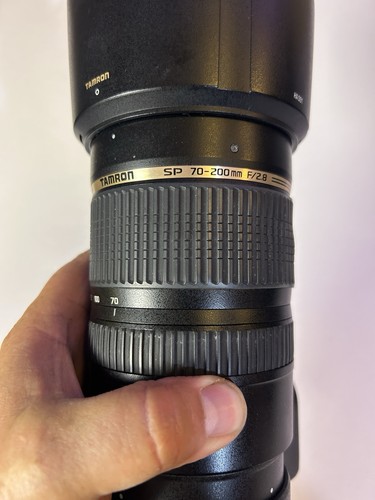 Tamron 200mm 8 - 70-200mm, di
