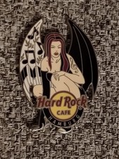 PIN GIRL HARD ROCK CAFE/