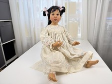 Poupée d'artiste poupée de