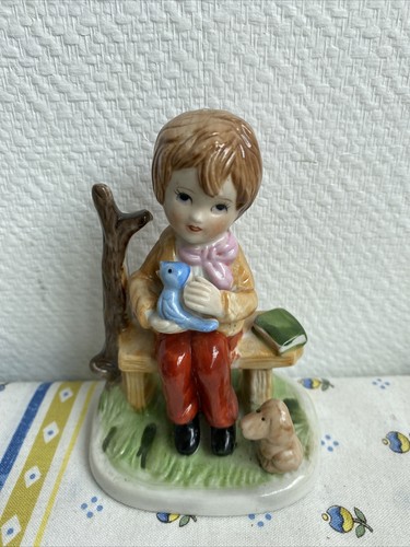 Petite figurine porcelaine - petite,