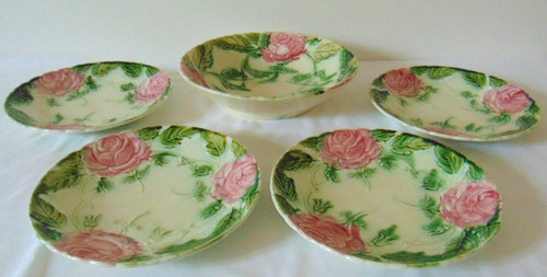 Assiettes une coupe - et,