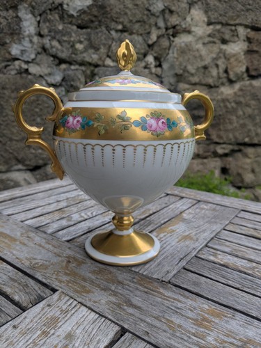 Superbe sucrier porcelaine - superbe,