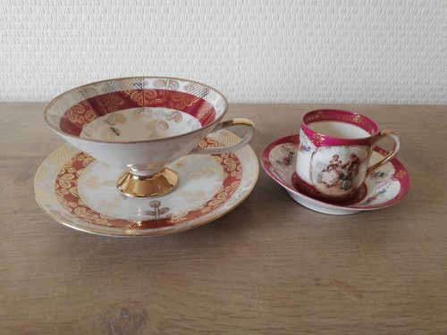 Lot tasses et soucoupes - de, 2