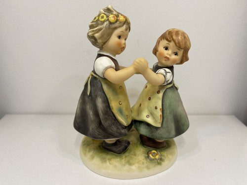 Figurine hummel 353 - figurine, danse
