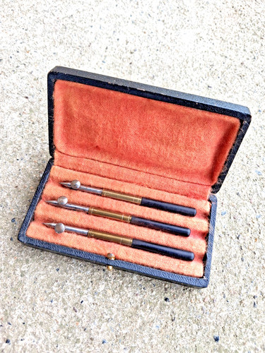 Ancien coffret outils - d'outils, aux