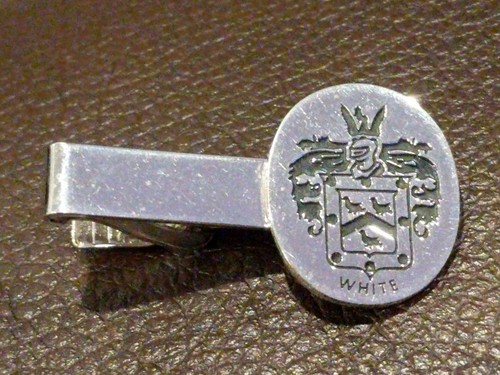 White family name crest tie - white,