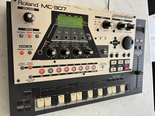 Roland groovebox 307 - roland, mc-307