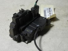 Serrure de porte laterale