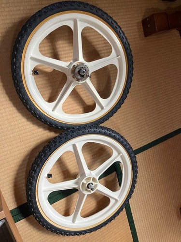 Paire roues avant arrière - de,