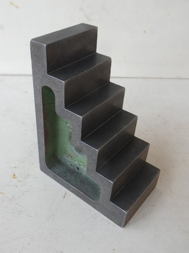 Escalier bridage fonte - de,