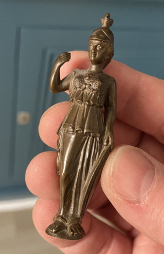 Curieux ancien petit bronze - curieux,