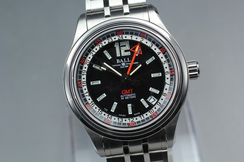 Avec boîte montre - [, ball