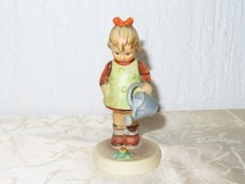 Goebel Hummel "Fille Avec