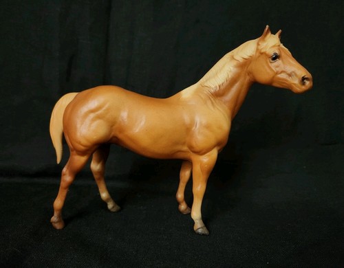 Breyer quarter horse stallion - breyer,