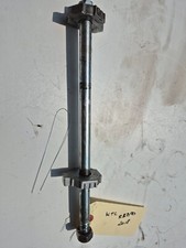 Axe roue arrière oem KTM RC 390 2018