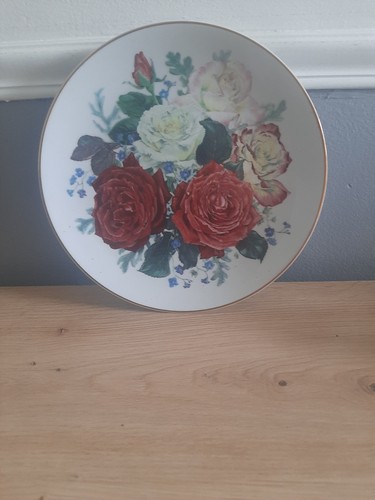 Assiette décorative - , en