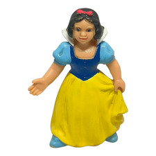 sympa figurine blanche neige   PVC  6,5 cm  1982  ( bully , bullyland    )  1060