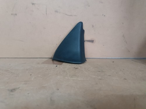 Cache triangle intérieur