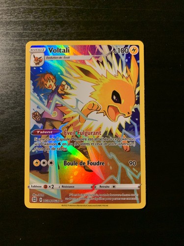 Carte pokémon voltali - :,
