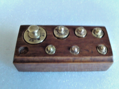 Ancienne boite poids - laiton, 50