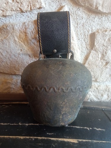 Ancienne cloche à vache - cloche,