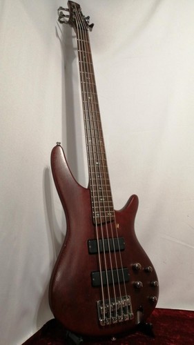 Guitare basse électrique