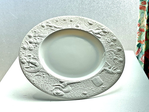 Assiette porcelaine biscuit