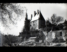 GIEN (45) CONSTRUCTION CABIN at the CHATEAU / BOLLOTTE 1945-1950 postcard