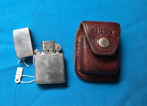 Briquet zippo avec son étui - zippo,