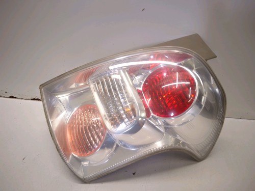Feu toyota corolla verso - d,