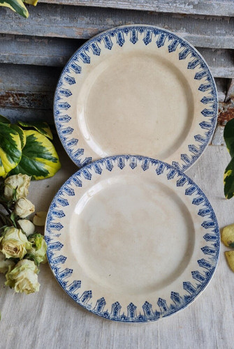 Anciennes assiettes plate - assiettes,
