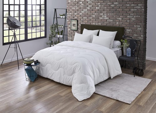 Couette chaude ultra gonflante - chaude,